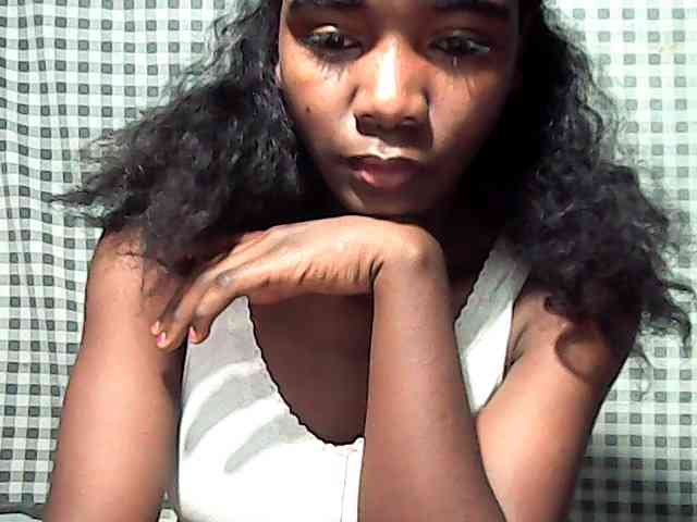 LandiQueen12
