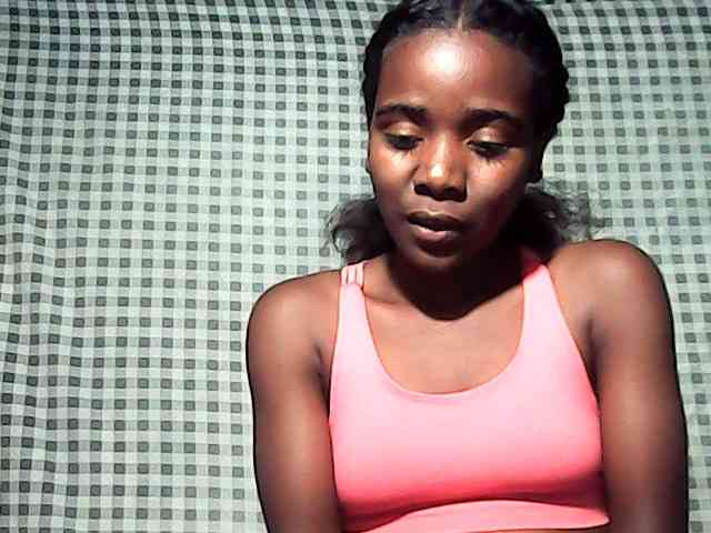 LandiQueen12 webcam