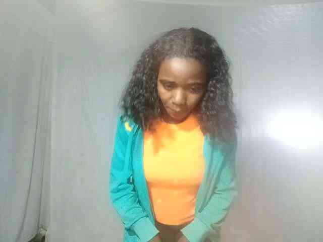 LandiQueen12