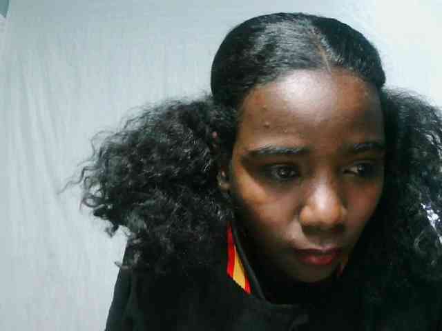 LandiQueen12 webcam