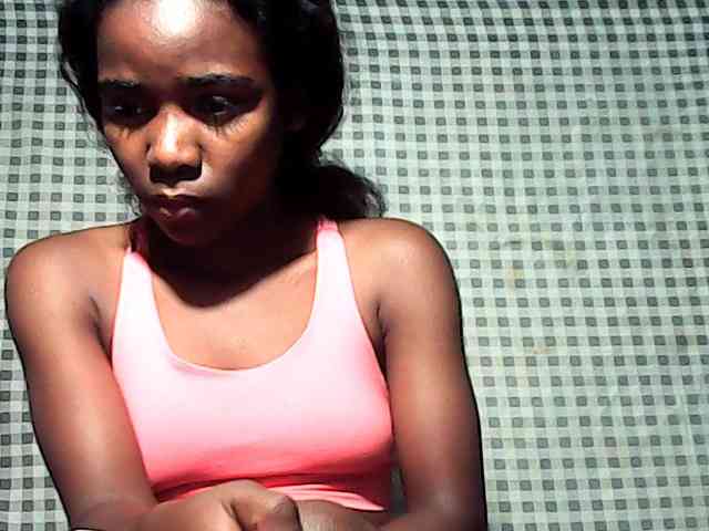 LandiQueen12 webcam