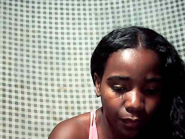 LandiQueen12 webcam