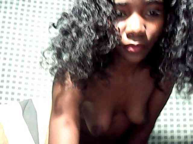 LandiQueen12