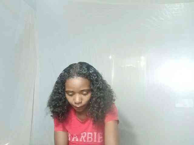 LandiQueen12 webcam