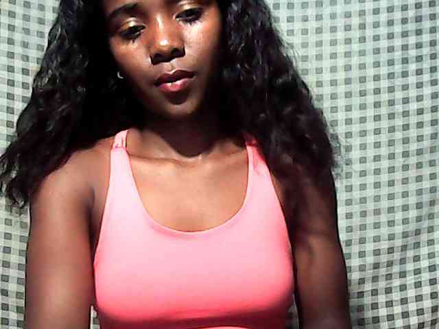 LandiQueen12