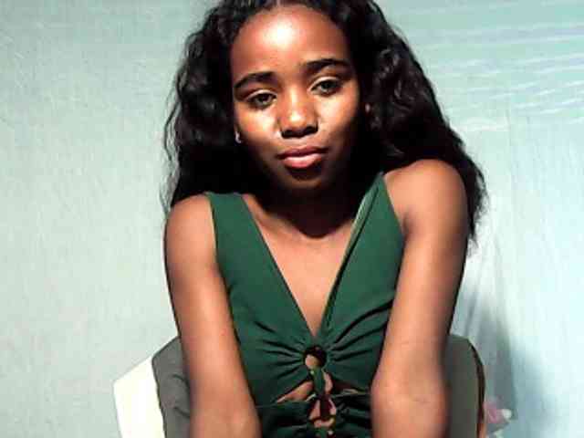 LandiQueen12