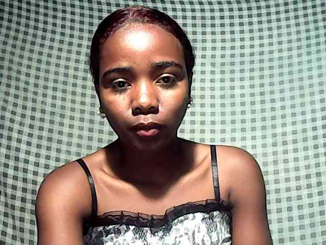 LandiQueen12