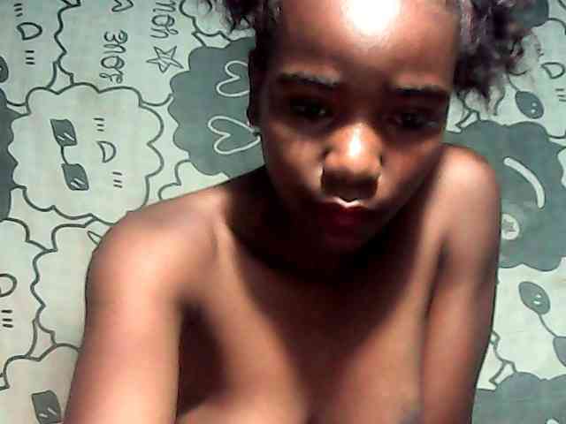 LandiQueen12