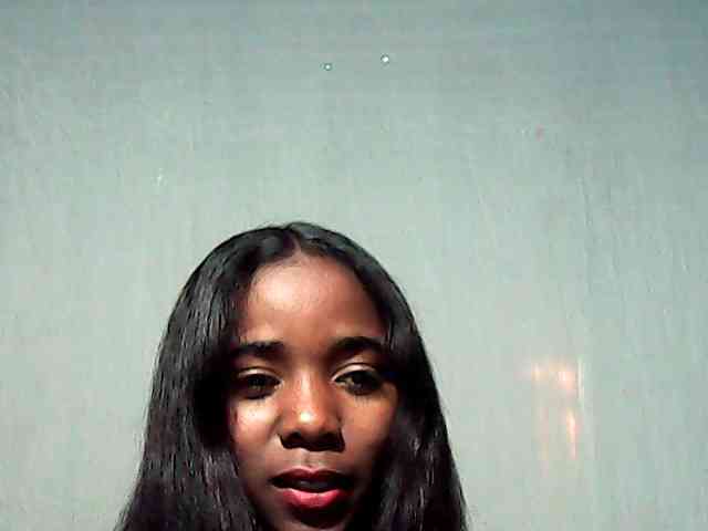 LandiQueen12 webcam