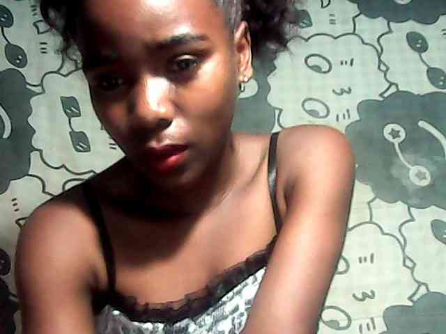 LandiQueen12