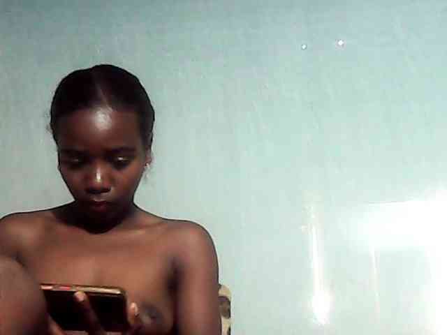 LandiQueen12 LandiQueen12