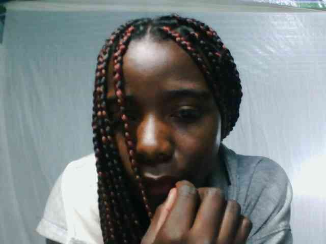 LandiQueen12