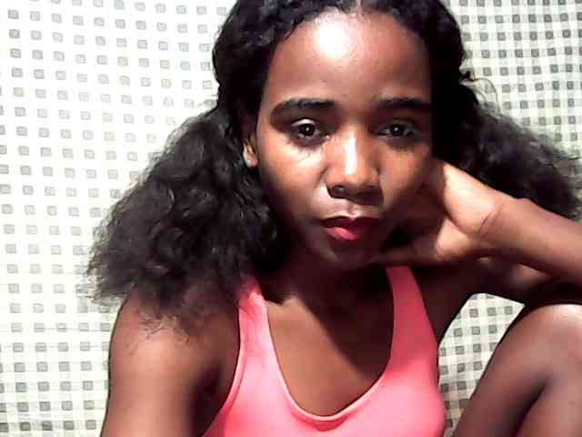 LandiQueen12 webcam