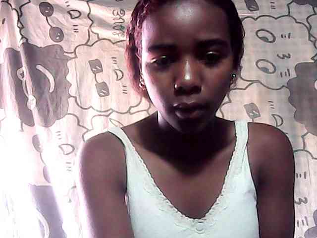 LandiQueen12 webcam