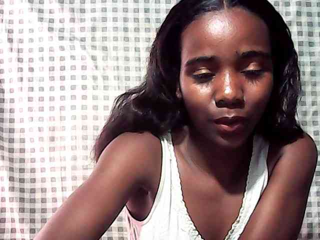 LandiQueen12