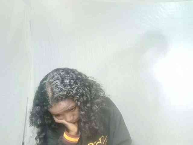 LandiQueen12 webcam