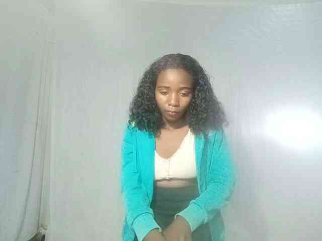 LandiQueen12