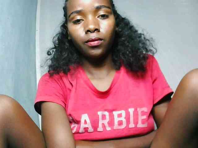 LandiQueen12 webcam