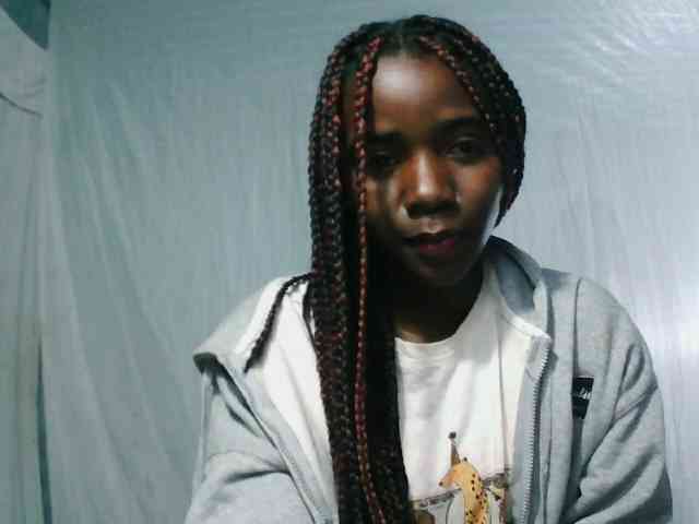 LandiQueen12 LandiQueen12