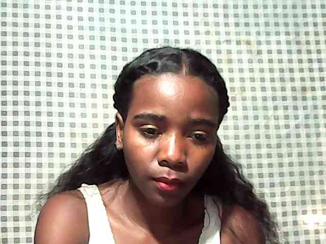 LandiQueen12 webcam