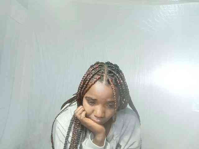 LandiQueen12