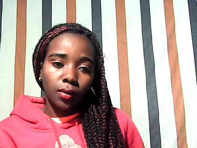 LandiQueen12 webcam