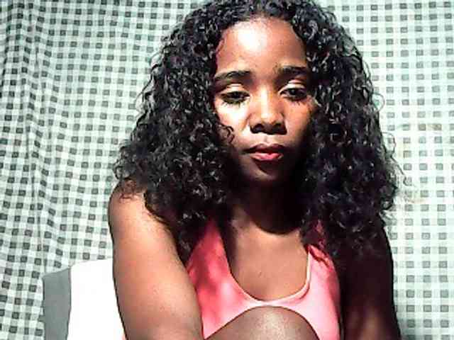 LandiQueen12 webcam