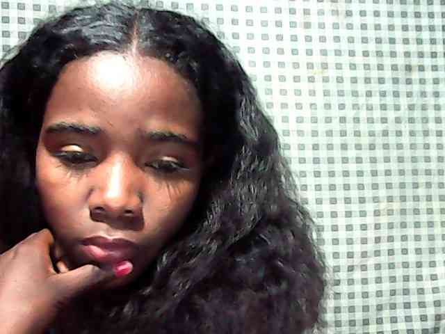 LandiQueen12 webcam