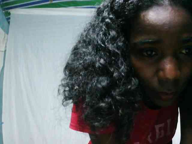 LandiQueen12 webcam