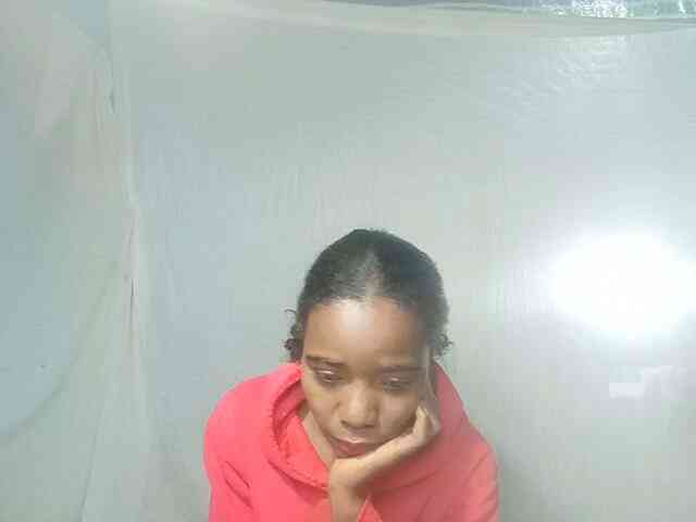 LandiQueen12 webcam