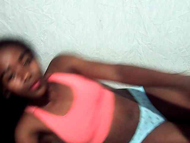 LandiQueen12