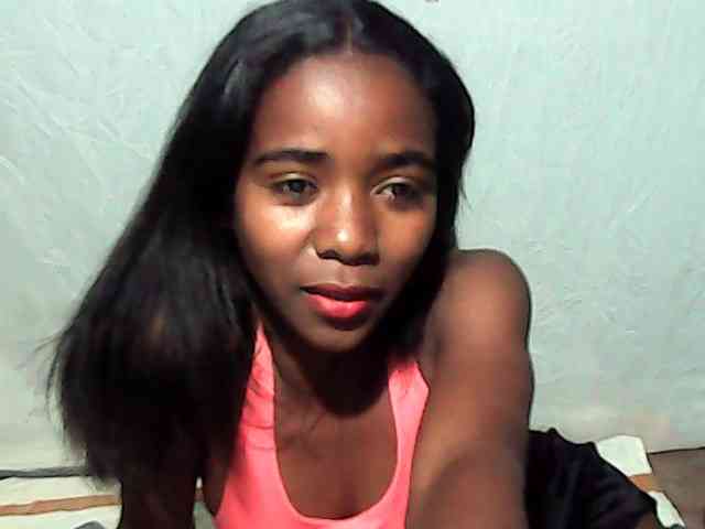 LandiQueen12 webcam