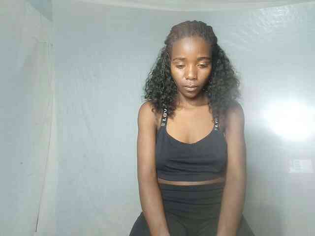 LandiQueen12 Live Webcam on BongaCams