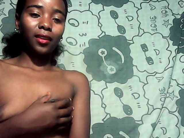LandiQueen12