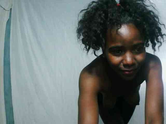 LandiQueen12
