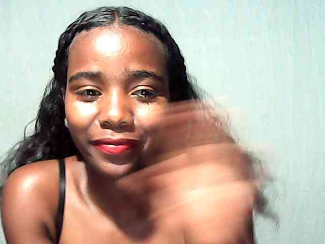 LandiQueen12 webcam