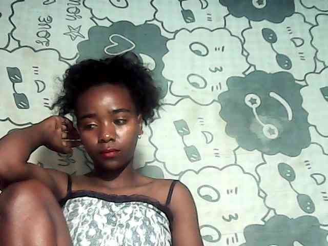 LandiQueen12
