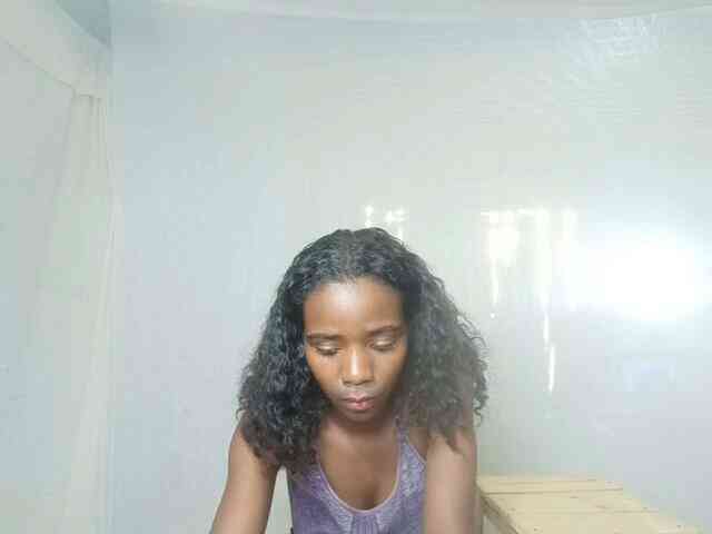 LandiQueen12