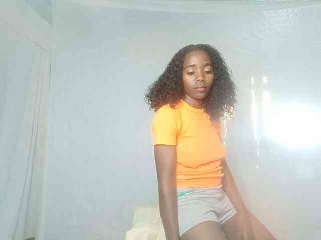 LandiQueen12