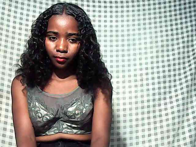 LandiQueen12 webcam