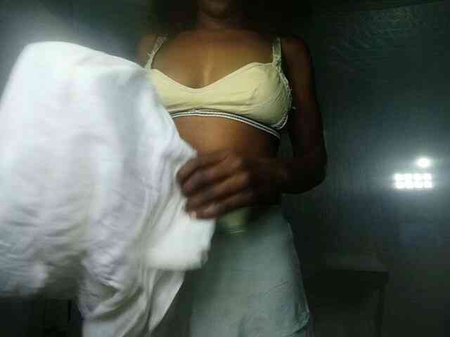 LandiQueen12 webcam