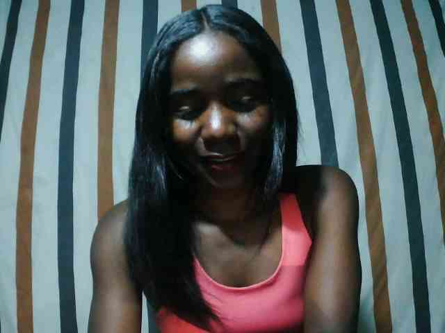 LandiQueen12 webcam