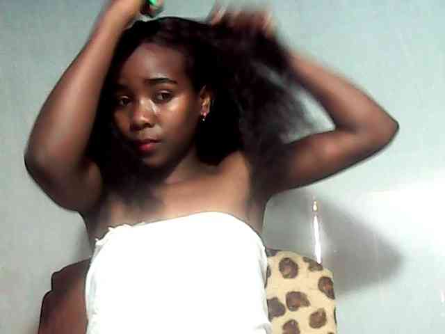 LandiQueen12