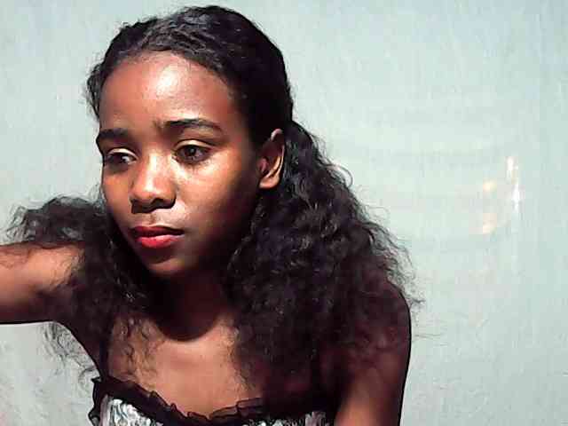 LandiQueen12 webcam