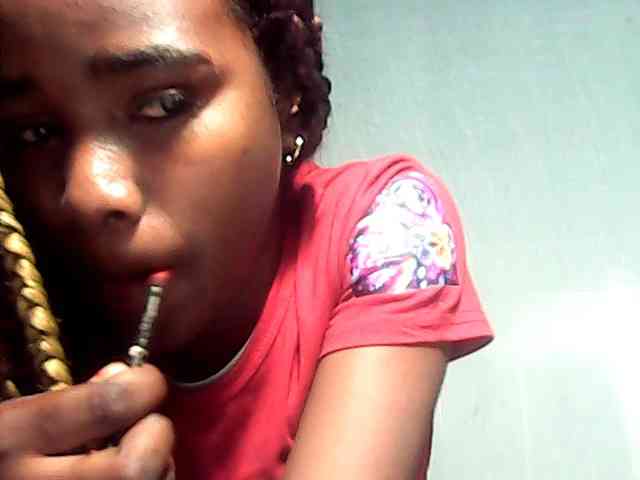 LandiQueen12