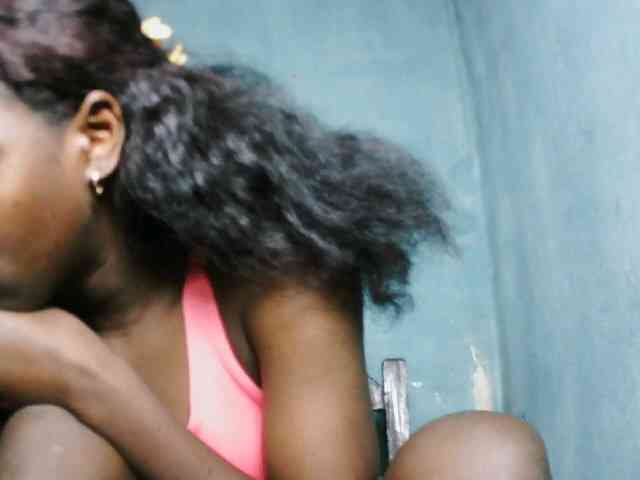 LandiQueen12