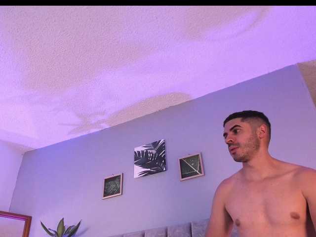 AxelandLara live cam on BongaCams