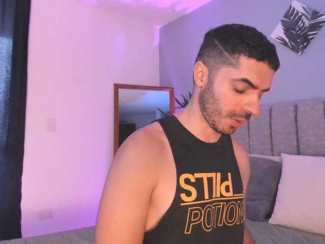 AxelandLara live cam on BongaCams
