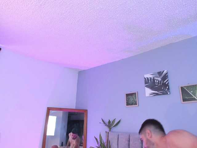 AxelandLara live cam on BongaCams