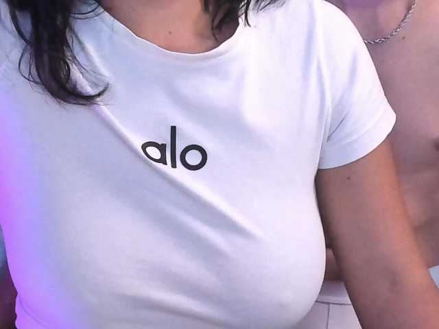 AxelandLara live cam on BongaCams